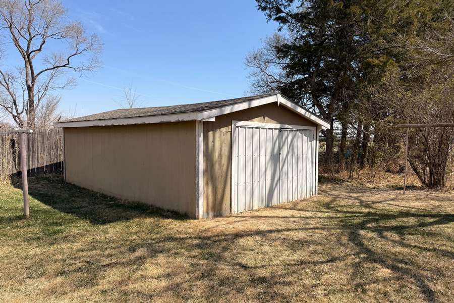 garden shed.jpg